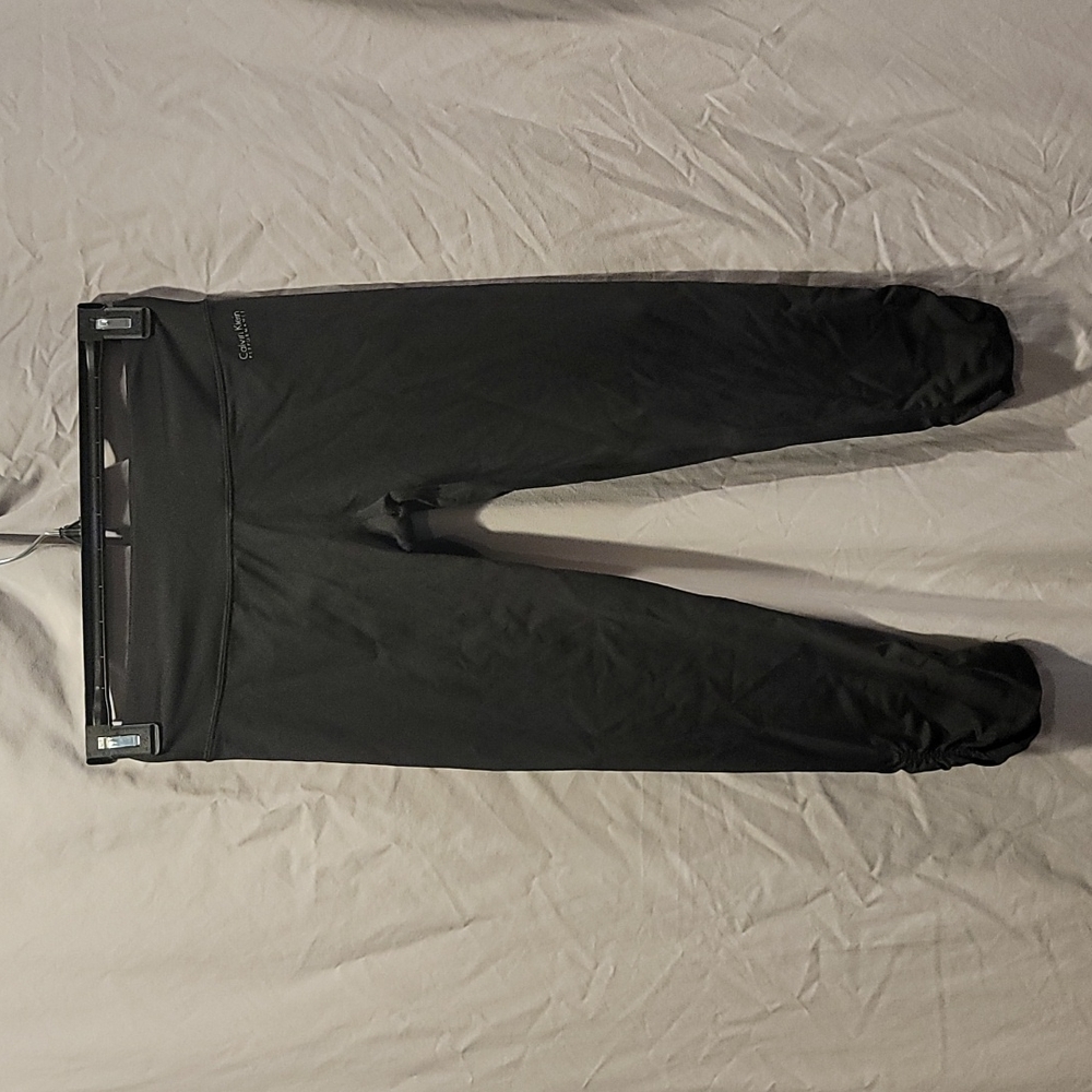 Calvin Klein Capri leggings size small